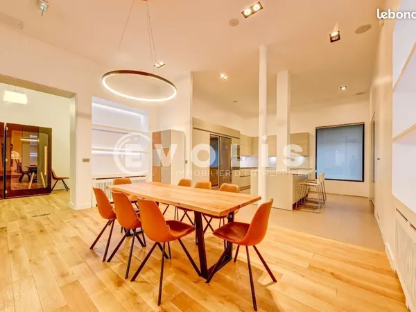 Bureau 1 600 m²