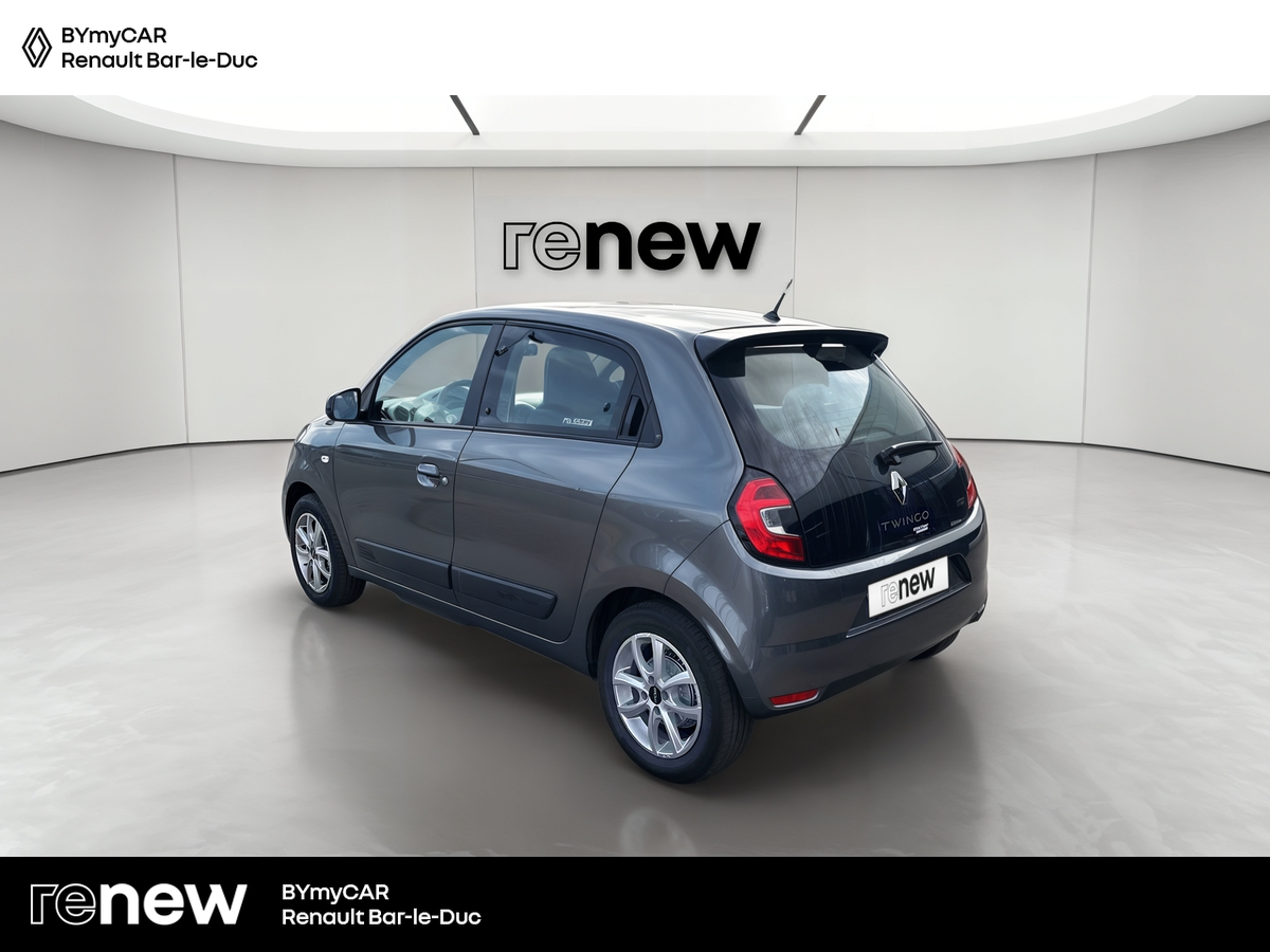 Renault Twingo III E-Tech — photo 3