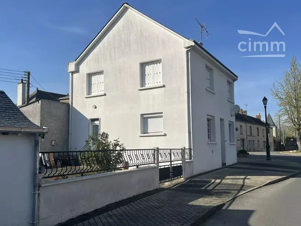 Maison de bourg de 176m² environ sur le secteur de Trans sur Erdre