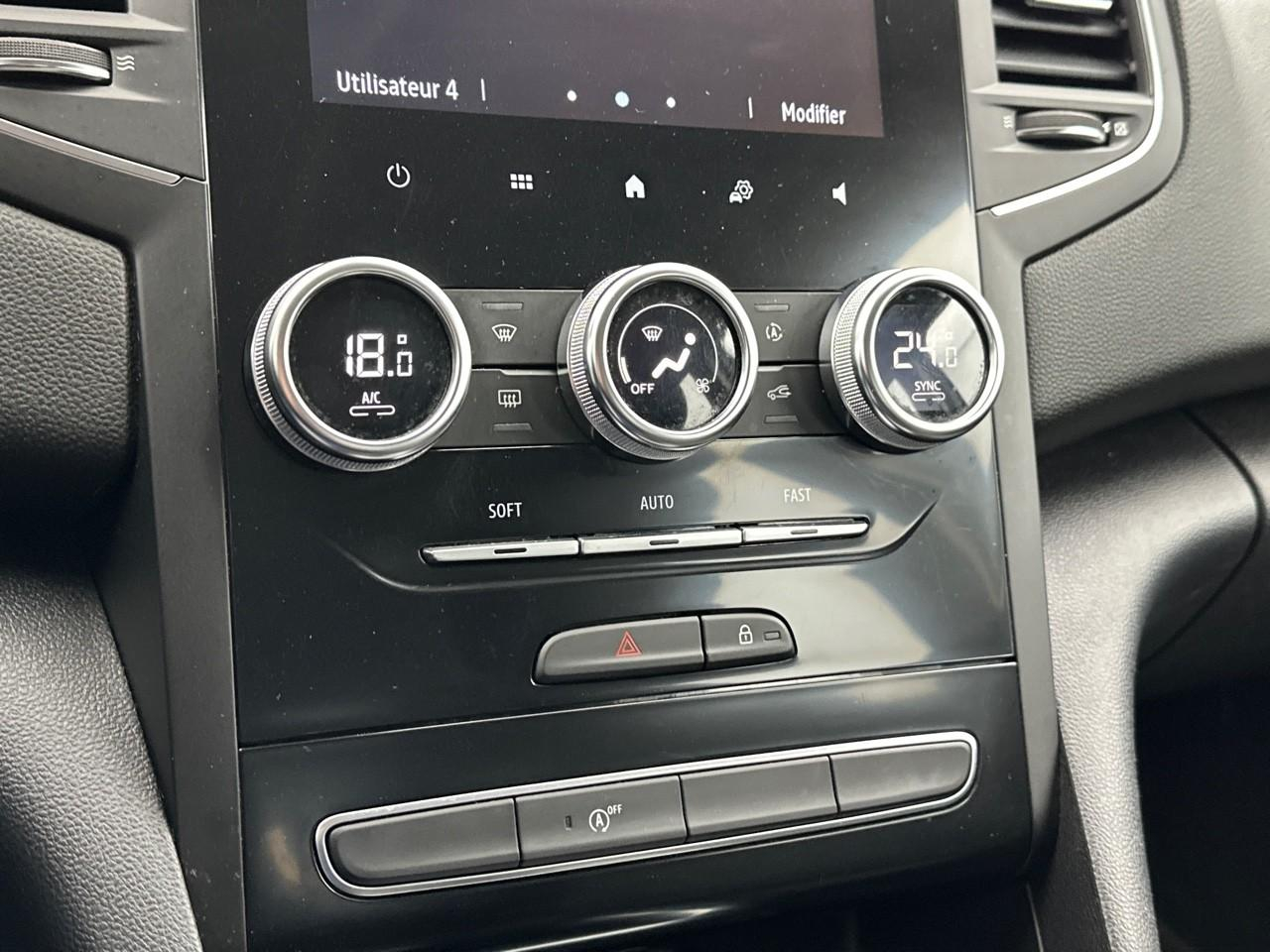 Renault Megane megane iv berline blue dci 115 evolution — photo 27