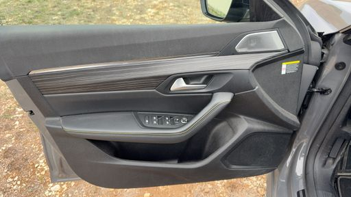 Peugeot 508 1.6 360 Hybride 200 4WD EAT8 - Peugeot Sport Engineered – 2021 – 101401 km – Hybride rechargeable – Boîte Automatique — photo 36