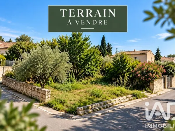 Terrain 325 m²