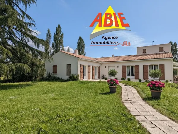 Maison familiale de 193 m2 sur VIX