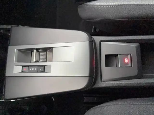 Opel Frontera electric 113 ch batterie 44 kwh — photo 17