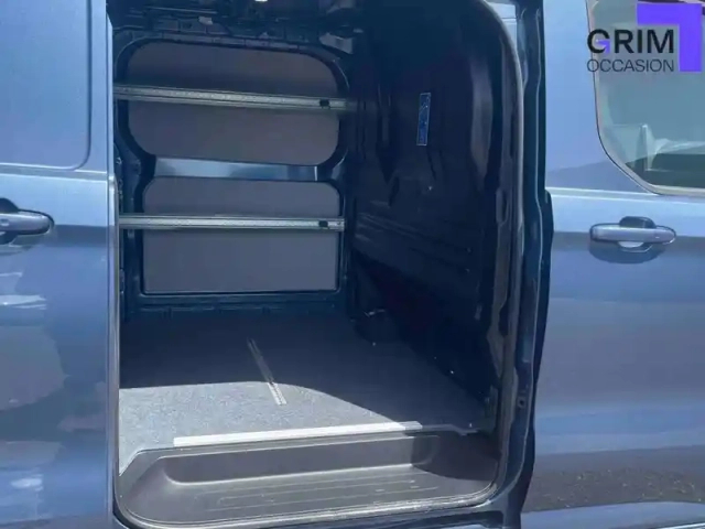 Ford Transit custom fourgon 300 l2h1 2.0 ecoblue 150 ch — photo 11