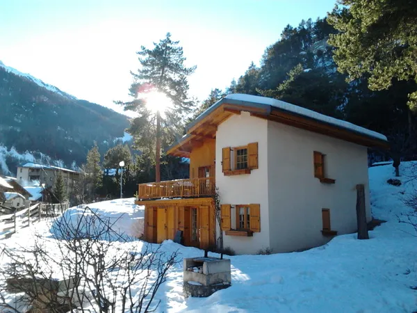 Superbe chalet de ski à vendre