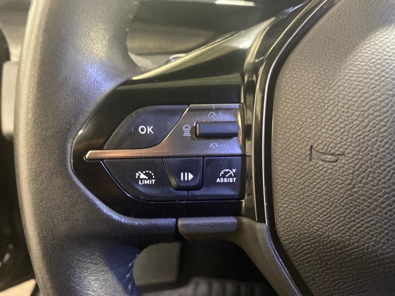 Peugeot 308 sw bluehdi 130ch s&s eat8 allure pack — photo 19