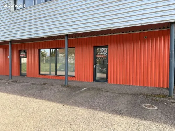 Local 63 m² VESOUL