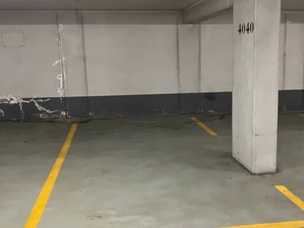 Parking 12 m²