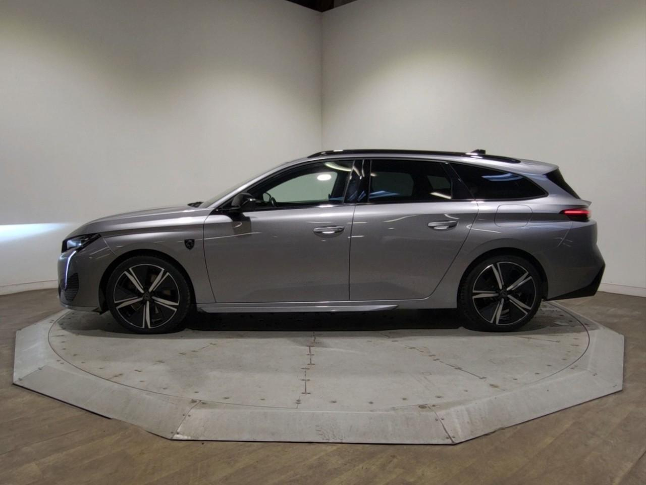 Peugeot 308 sw phev 225 e-eat8 gt — photo 2