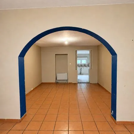 Maison à fort potentiel avec jardin -