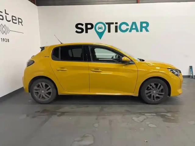 Peugeot 208 puretech 100 s&amp;s bvm6 — photo 4