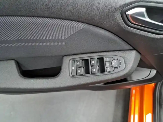Renault Clio tce 90 — photo 28