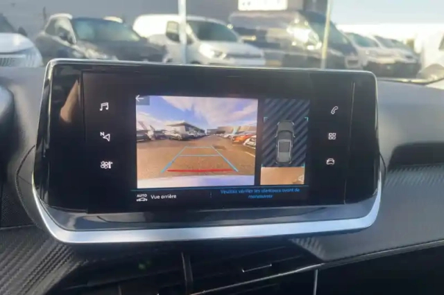 Peugeot 2008 puretech 100 s&amp;s bvm6 — photo 14