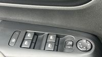 Citroen C5 Aircross Hybrid rechargeable 225ch Shine ë-EAT8 — photo 19
