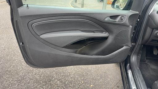 Opel Adam 1.0 Turbo 115 - Glam – 2018 – 83925 km – Essence – Boîte Manuelle — photo 30