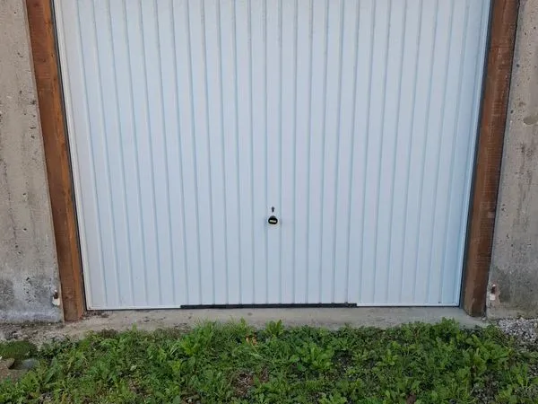 Garage quartier college St Paul
