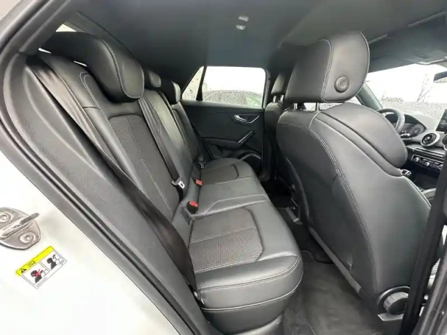 Audi Q2 35 tdi 150 s tronic 7 — photo 23