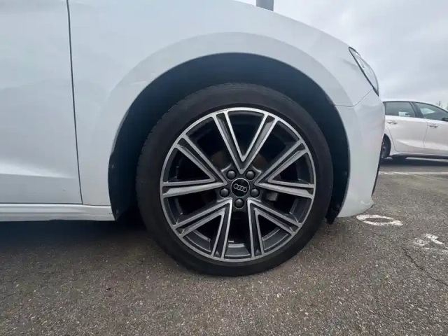 Audi A1 sportback 25 tfsi 95 ch bvm5 — photo 21