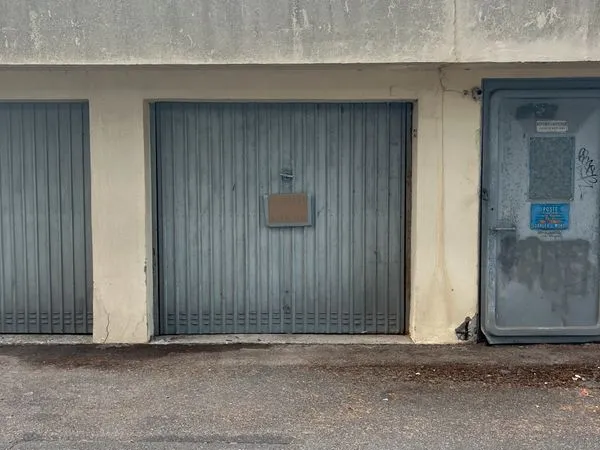 Garage indépendant