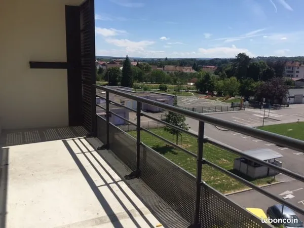 Appartement de 4 pieces proche centre