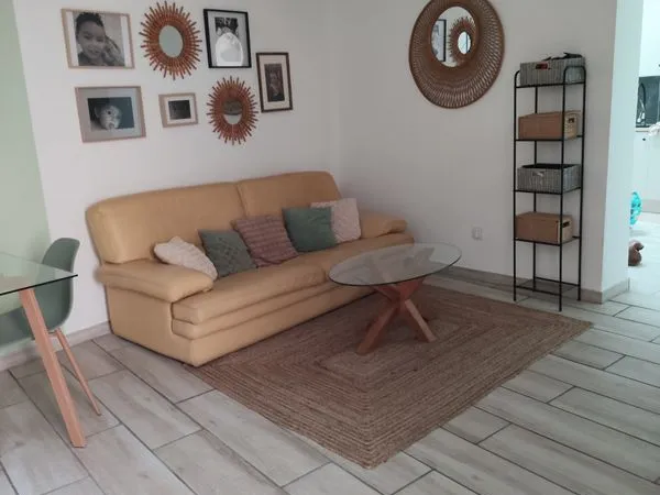 Vend maisonnette meublé