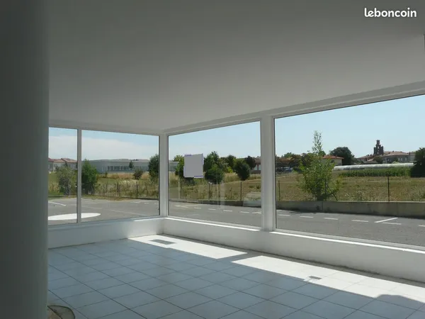 Loue local commercial 75m2