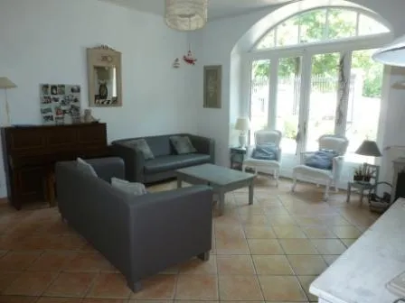 Maison familiale 5 chambres 168m²-jardin 565m²-Garage-Ecully 69130