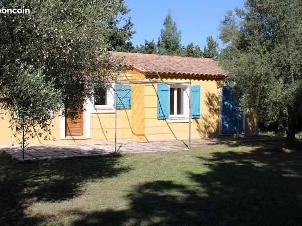 4 pièces 75m2 sur 1568m2