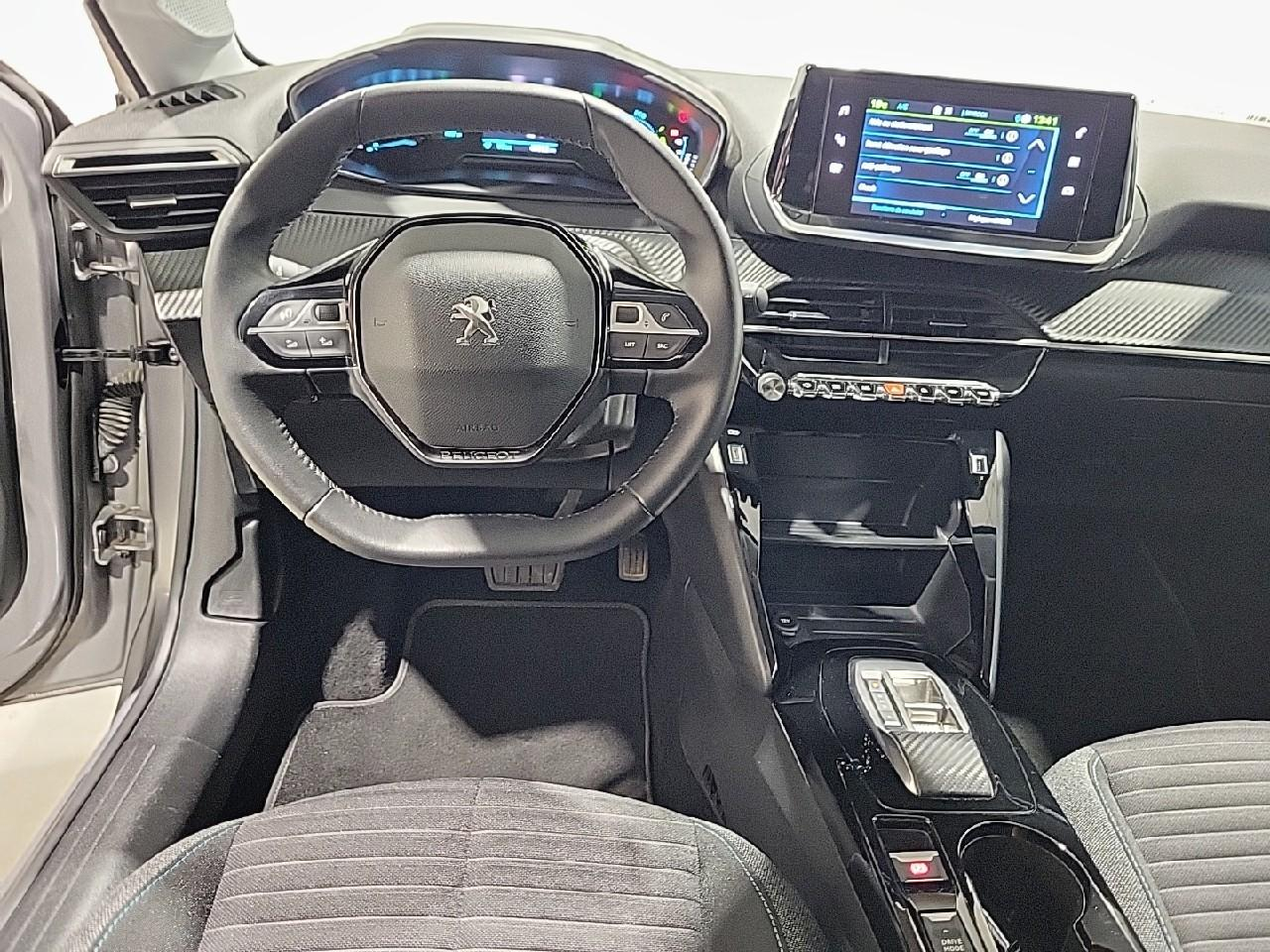 Peugeot 208 electrique 50 kwh 136ch style — photo 12