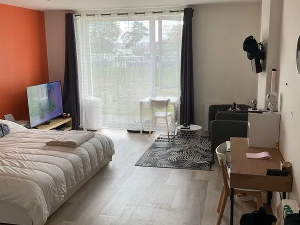 Studio étudiant de 35 m² à Thionville - Tout équipé, charges comprises