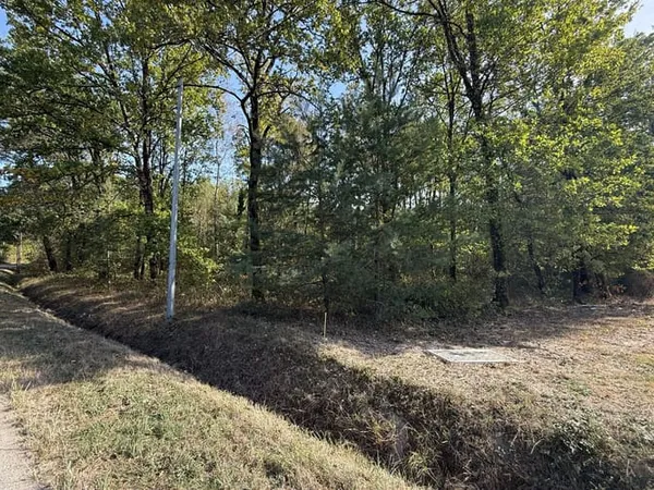 Terrain 2075 m²