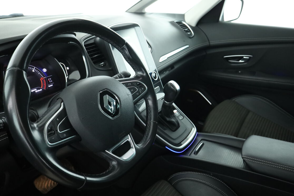 Renault Scenic 1.7 dCi Blue Bose Edition EDC — photo 10
