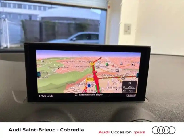 Audi Q2 35 tfsi 150ch advanced s tronic 7 — photo 11