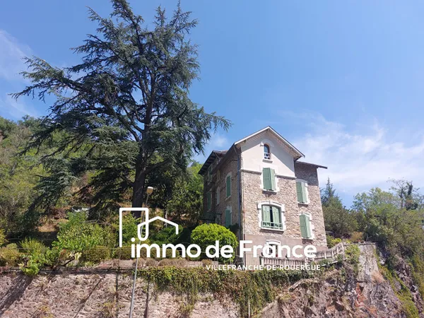 Ensemble immobilier : maison de caractère 180m² et annexe 80m² sur 9974m²