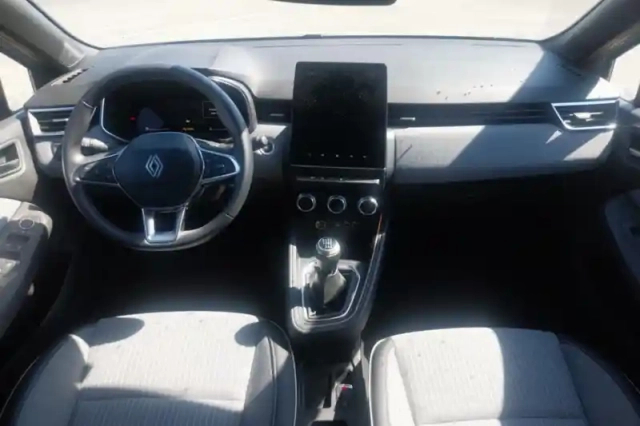 Renault Clio tce 90 ch gsr2 — photo 9