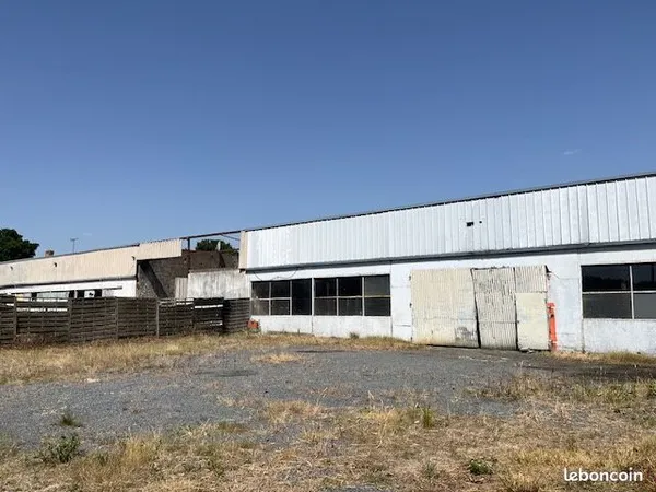 Parking/Garage/Box 1400 m²