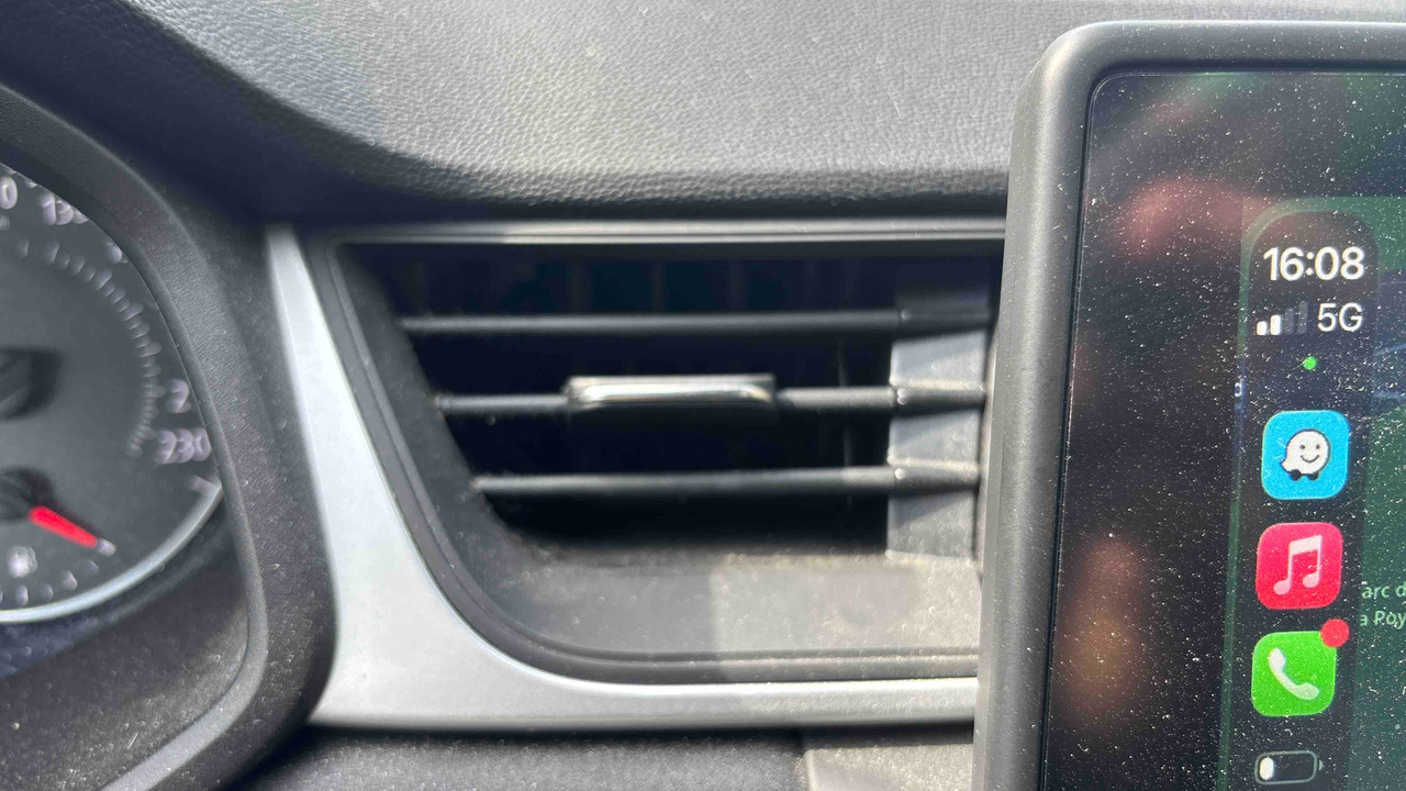 Renault Captur TCe 90 — photo 21