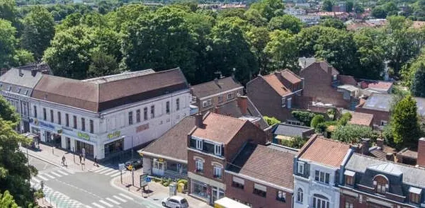 Commerce 190 m²
