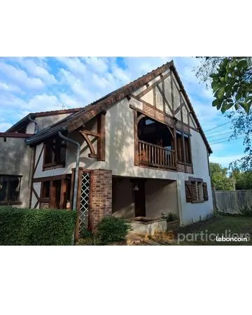 Maison 119m2, huit pièces. Saint germain des bois. La chapelle. Classe énergie D. GES B