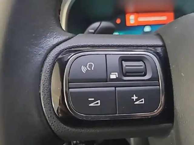 Citroën C5 Aircross hybride rechargeable 225 s&amp;s e-eat8 — photo 30