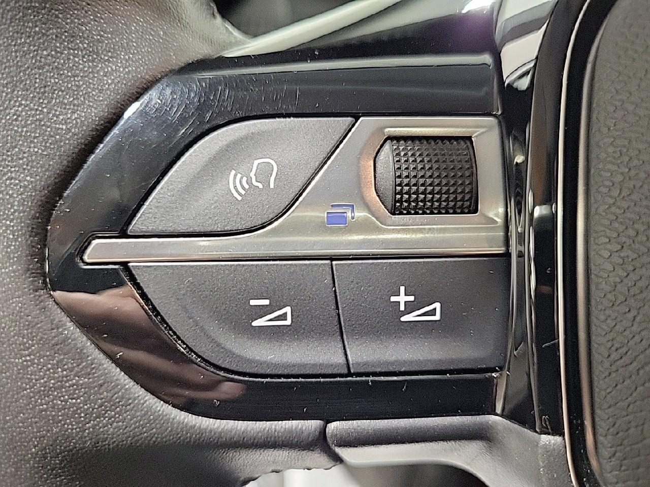 Peugeot 208 puretech 75 s&s bvm5 style — photo 18