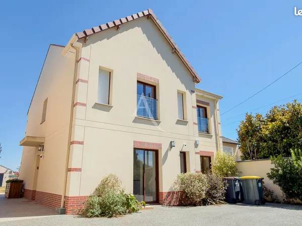 Maison 7 pièces 181 m²