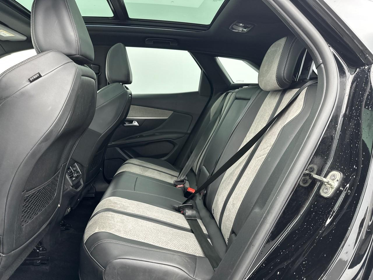 Peugeot 3008 hybrid 225 e-eat8 gt — photo 12