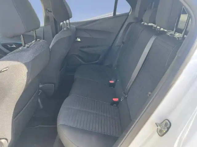Peugeot 2008 puretech 130 s&amp;s bvm6 — photo 10