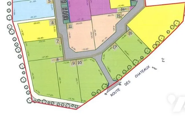 Terrain 613 m²