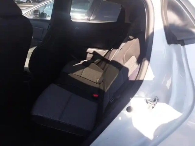 Renault Clio tce 90 — photo 25