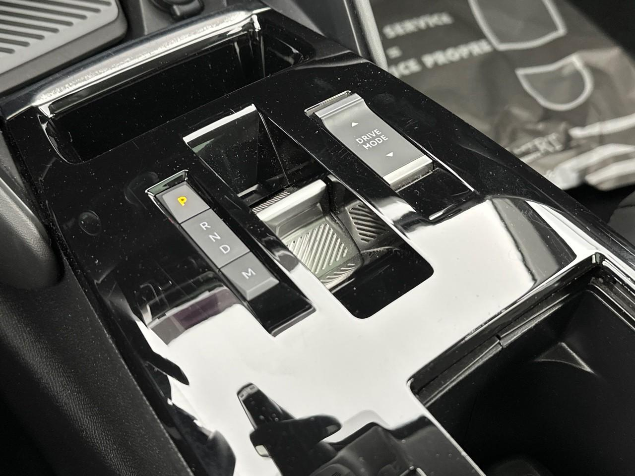 Citroën C4 puretech 155 s&s eat8 shine pack — photo 28