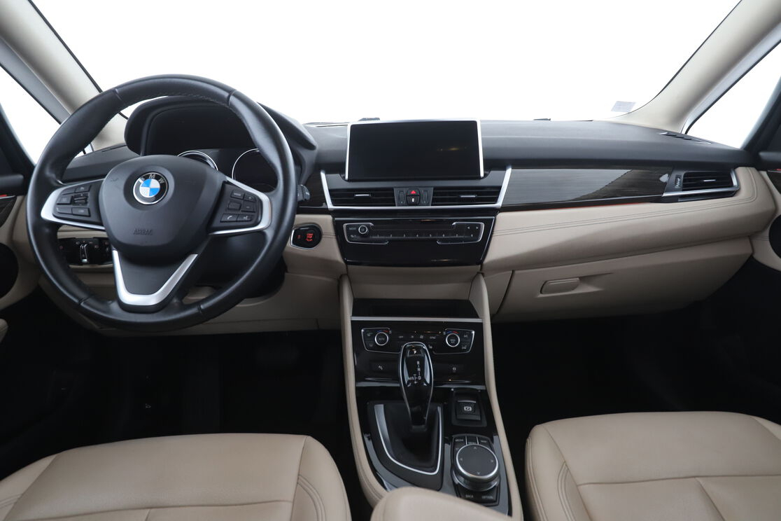 BMW Série 2 Gran Tourer 218d xDrive Luxury BVA8 — photo 11