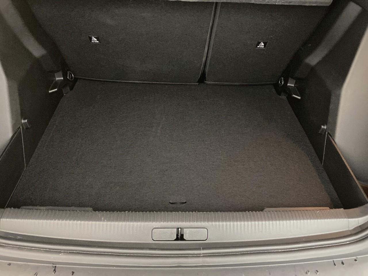 Peugeot 2008 hybrid 145 ch e-dcs6 allure — photo 6
